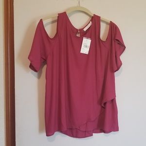 Lush cold shoulder blouse size large